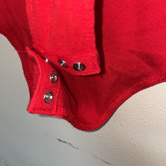 a new day long sleeve body suit red zise: small - Picture 4 of 7